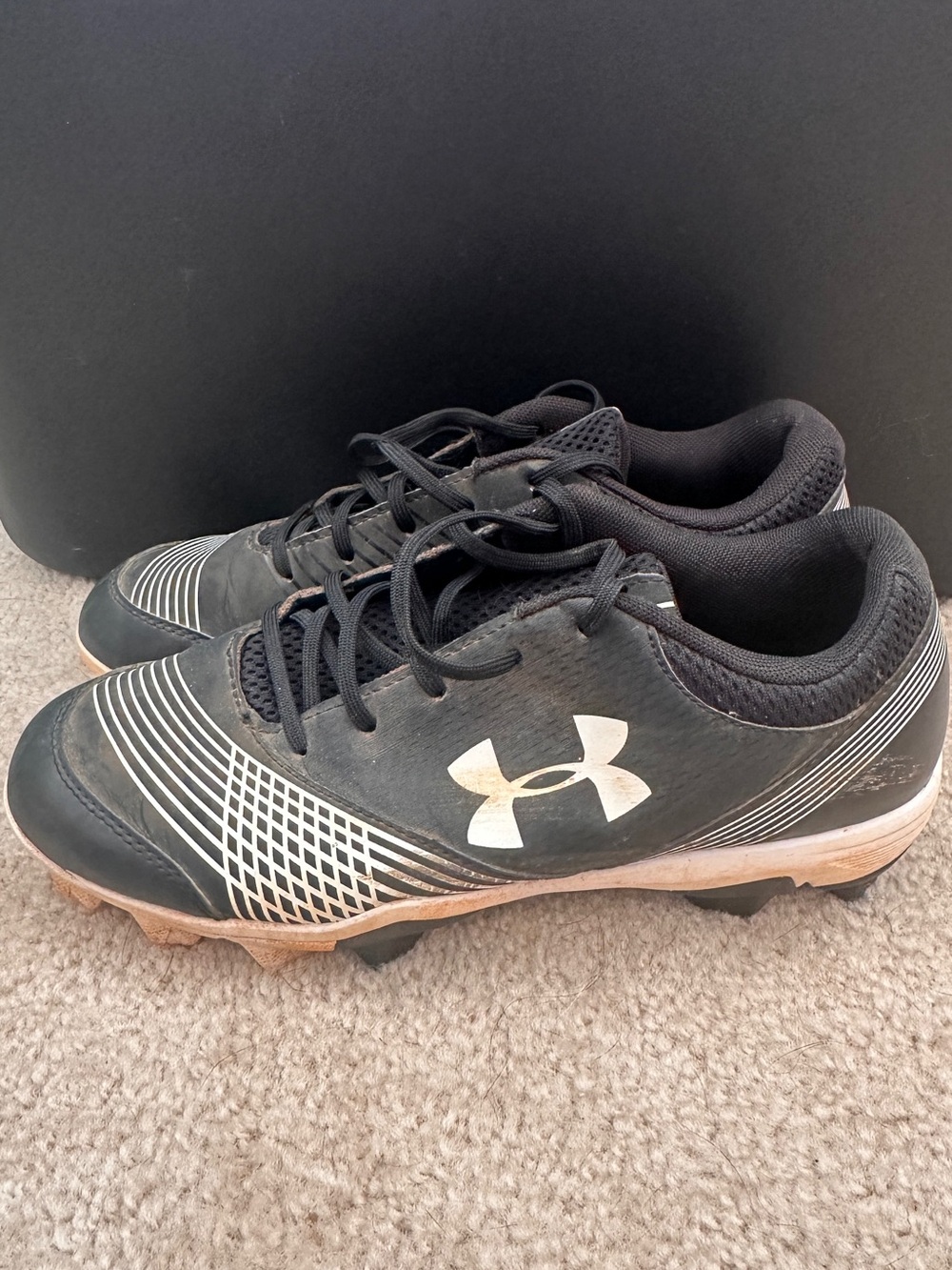 Under Armour Black and White Softball Cleats Sneakers